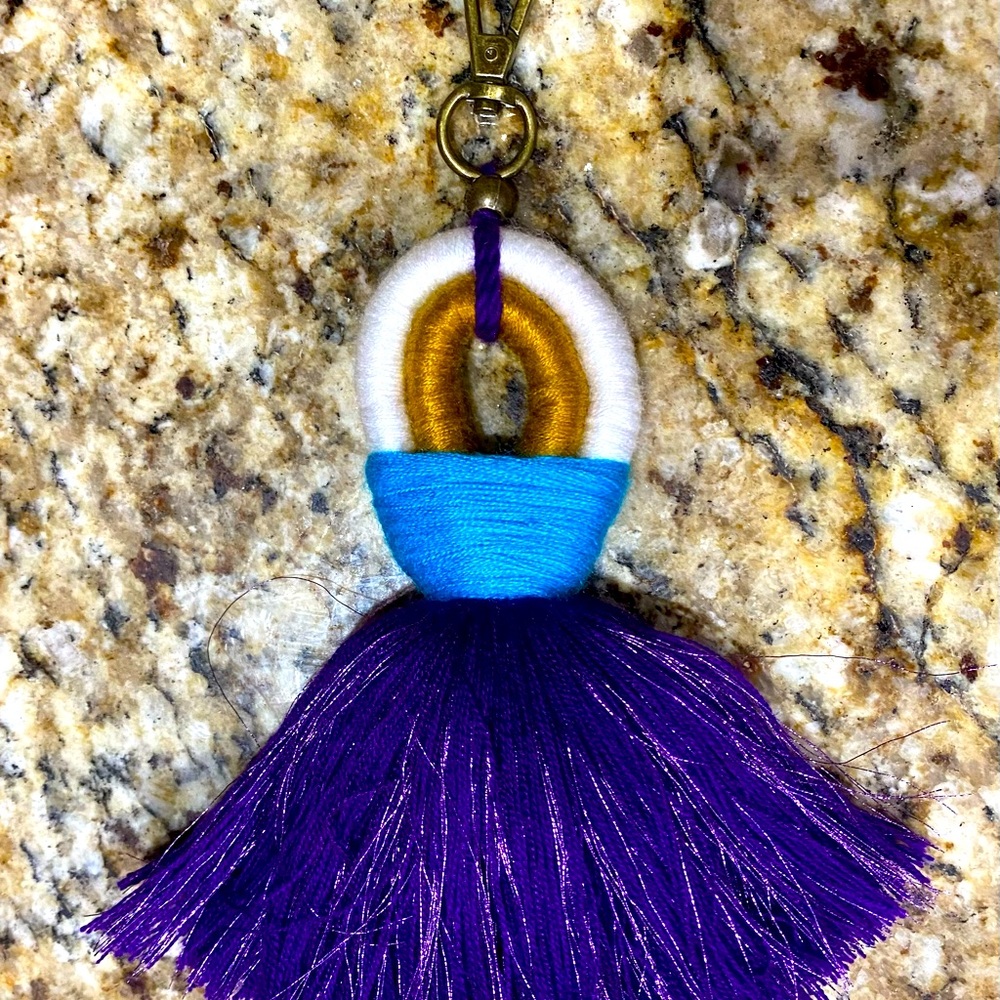 New Large Tassel